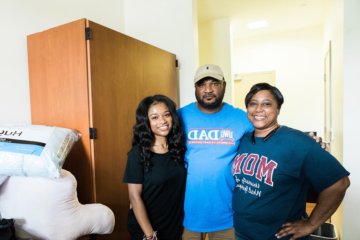 parents with hrl student moving in